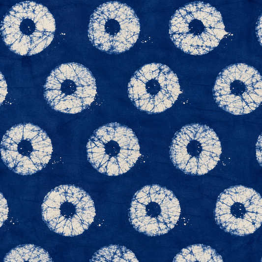 Hergestellt aus tiefblauem Baumwollleinen